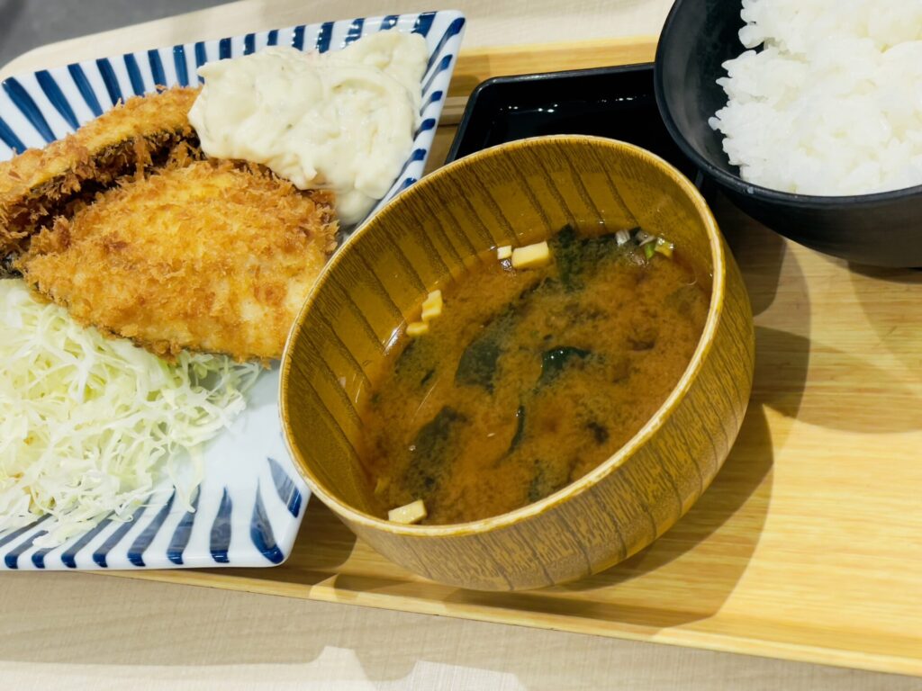 岡崎SA 漁師食堂 三河丸 アジフライ定食