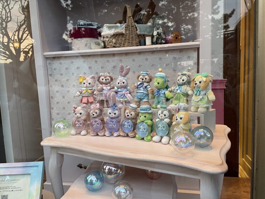 duffy-display-next-to-mcducks−３