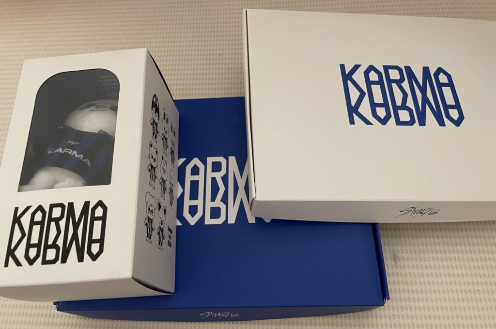 Stray Kids『KARMA』１