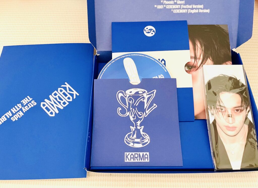 Stray Kids『KARMA』１２