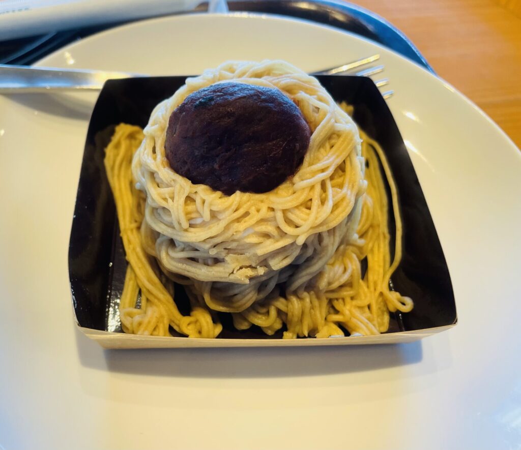 Starbucks 2025 holiday９