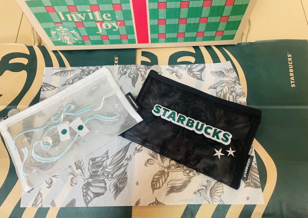 Starbucks HAPPY HOLIDAYS！３