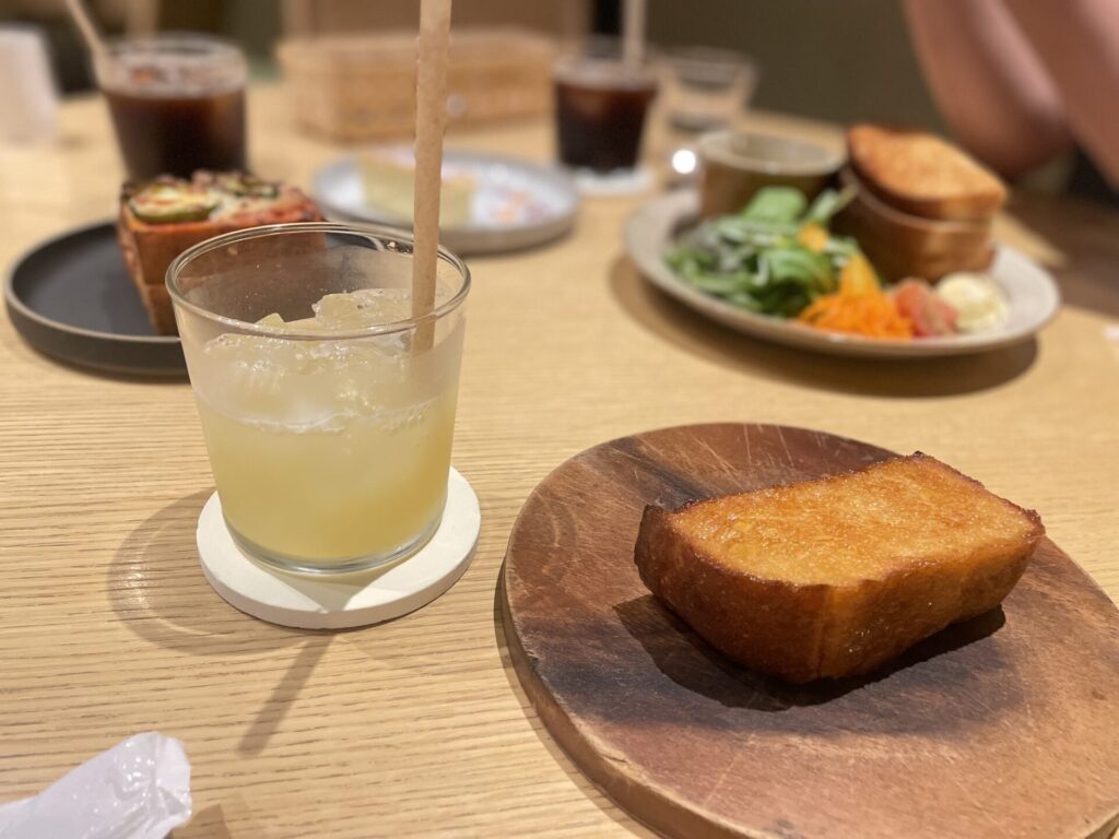 BREAD ,ESPRESSO＆B１０