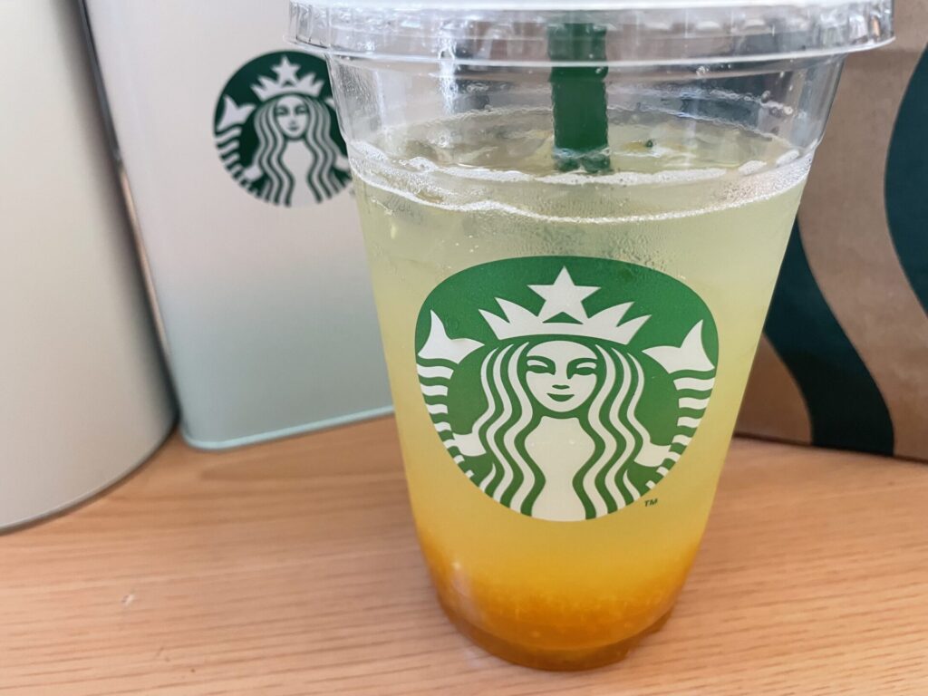Starbucks＿2026＿P６